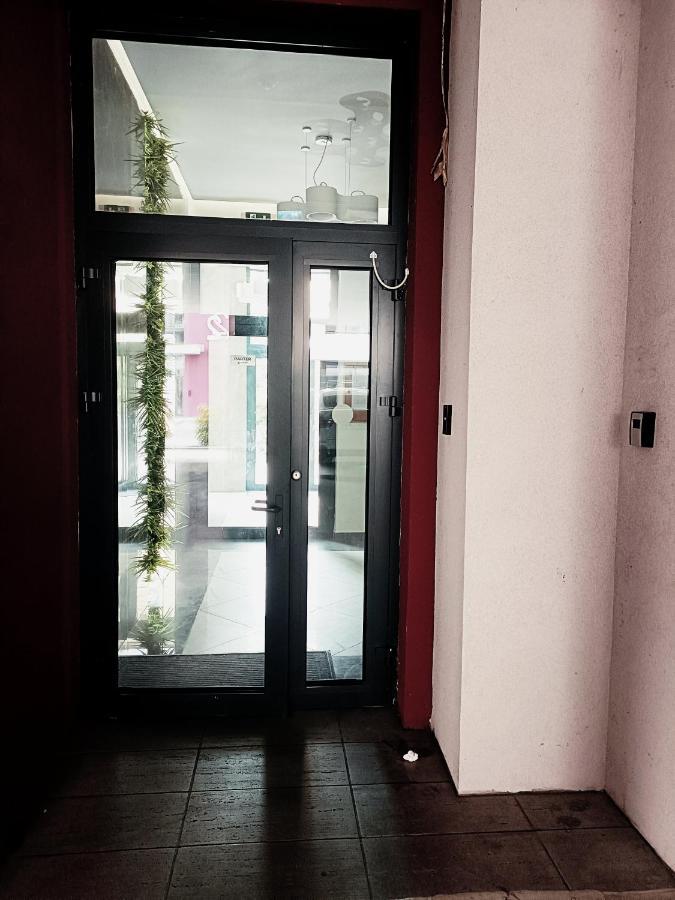 Christopher Apartment オラデア エクステリア 写真