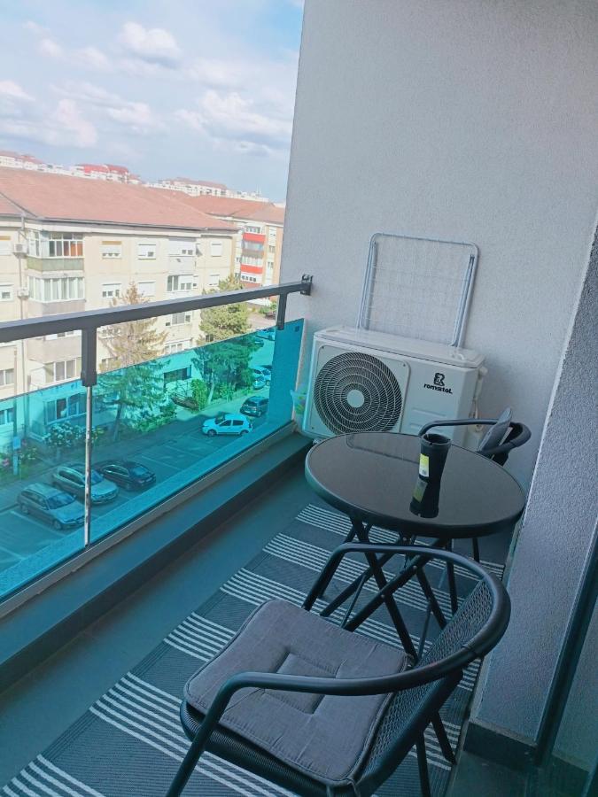 Christopher Apartment オラデア エクステリア 写真