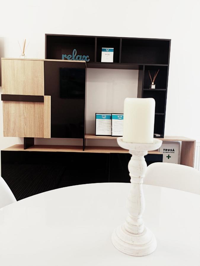 Christopher Apartment オラデア エクステリア 写真